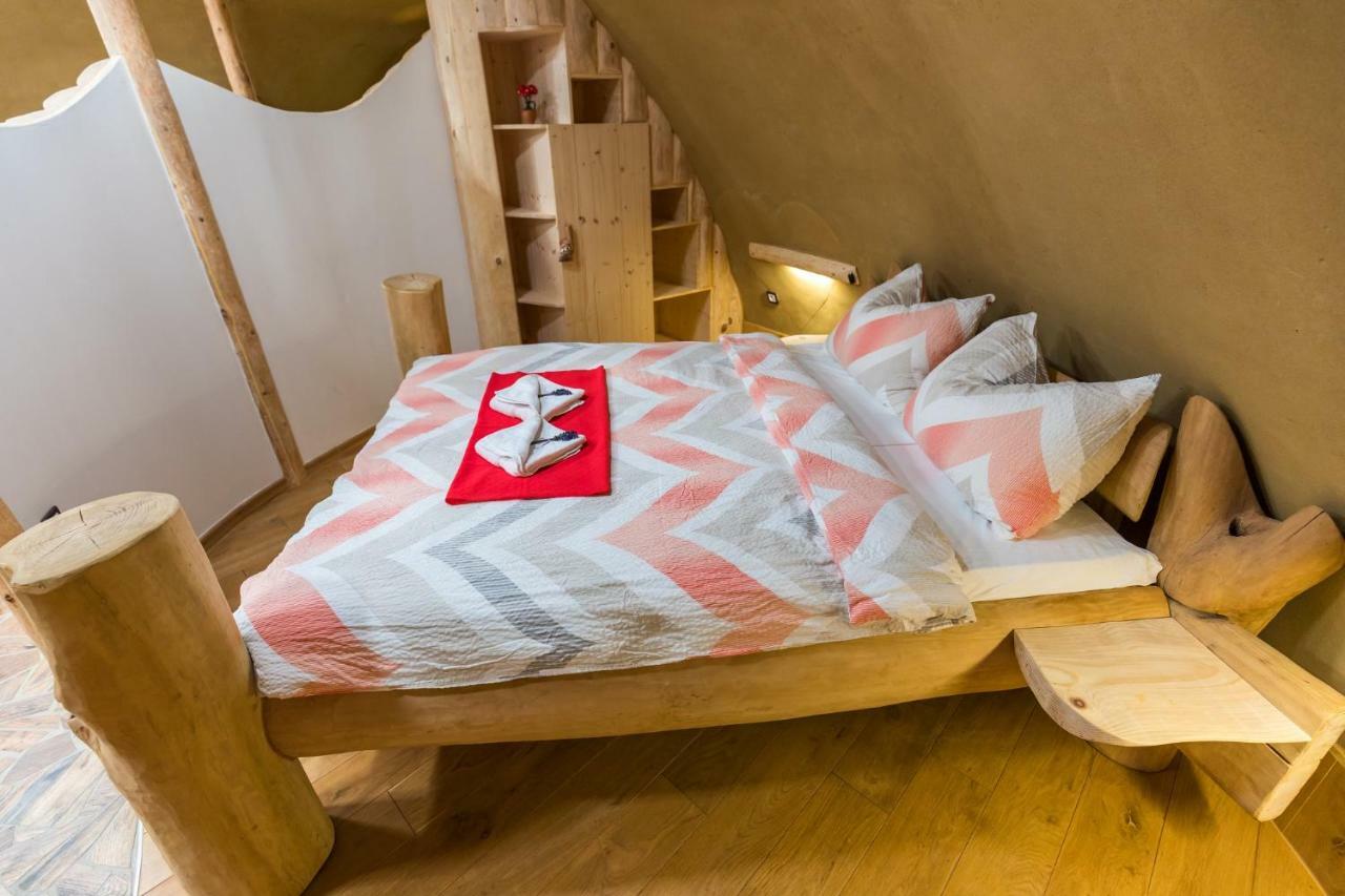 Apartma Zemljanka ليوتومير المظهر الخارجي الصورة