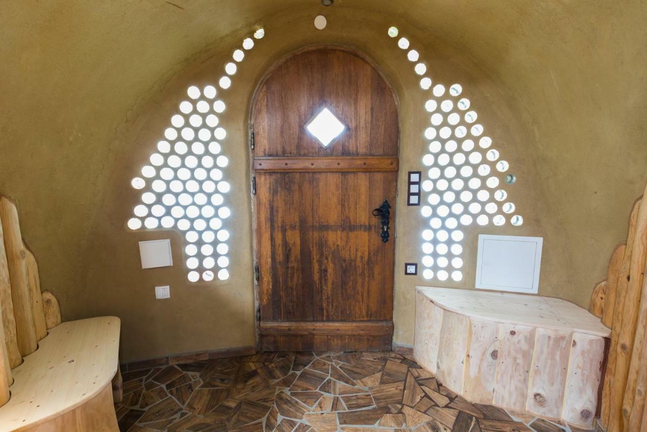 Apartma Zemljanka ليوتومير المظهر الخارجي الصورة
