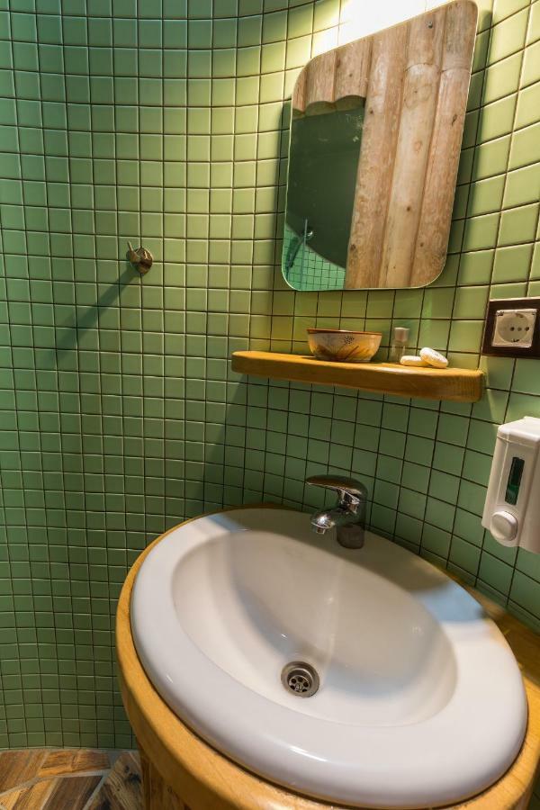 Apartma Zemljanka ليوتومير المظهر الخارجي الصورة